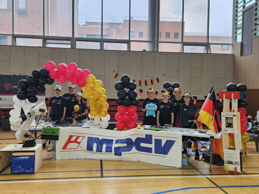 Die beiden APG-Teams beim Wettbewerb in Südkorea