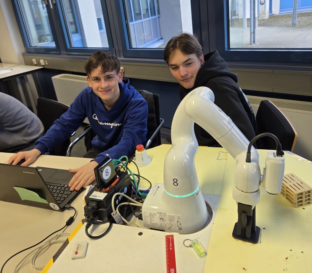 Einblicke in moderne Computertechnik beim Bildungspartner DHBW