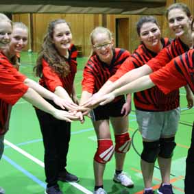 Volleyballerinnen vom APG