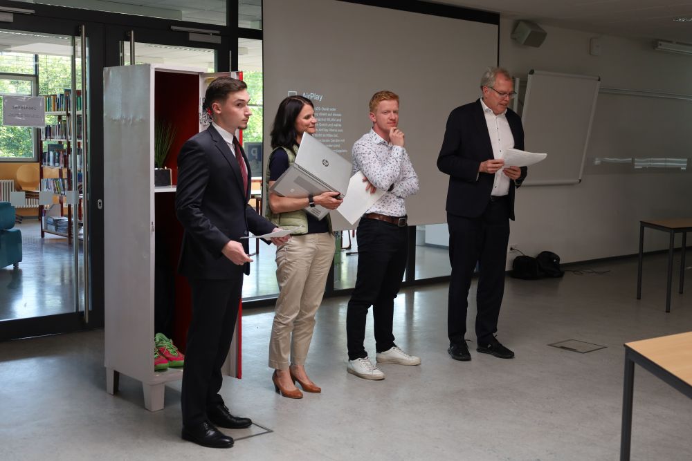 Die Mitglieder der externen Fachjury bei business@school 2026