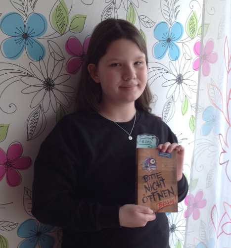 Luise Volkert mit ihrem Buch